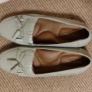 Nwot Goldtoe Casual Moccasins